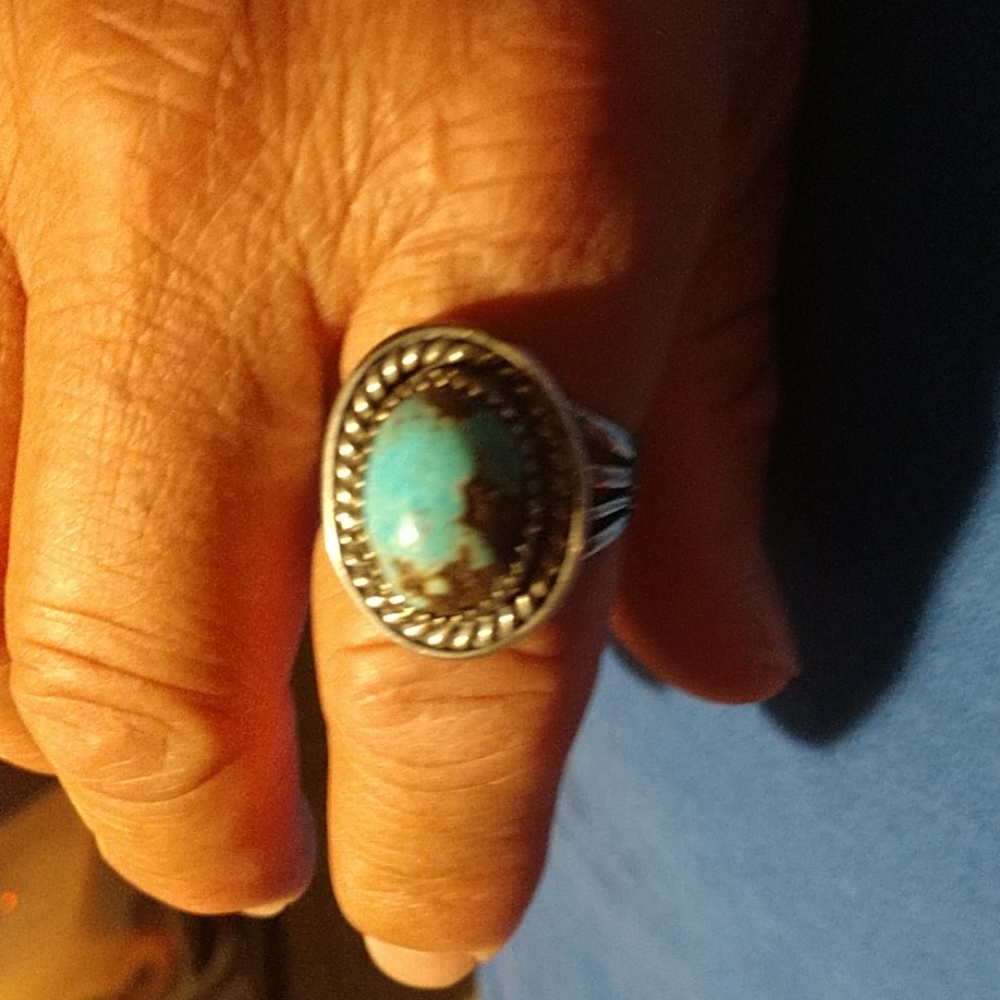 Handmade Native American Turquoise SS Ring - Picture 5 of 5